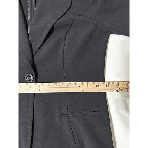 A Byer Women’s Sz M Single Button Solid Black Blazer Career Casual Preppy - Picture 16 of 16